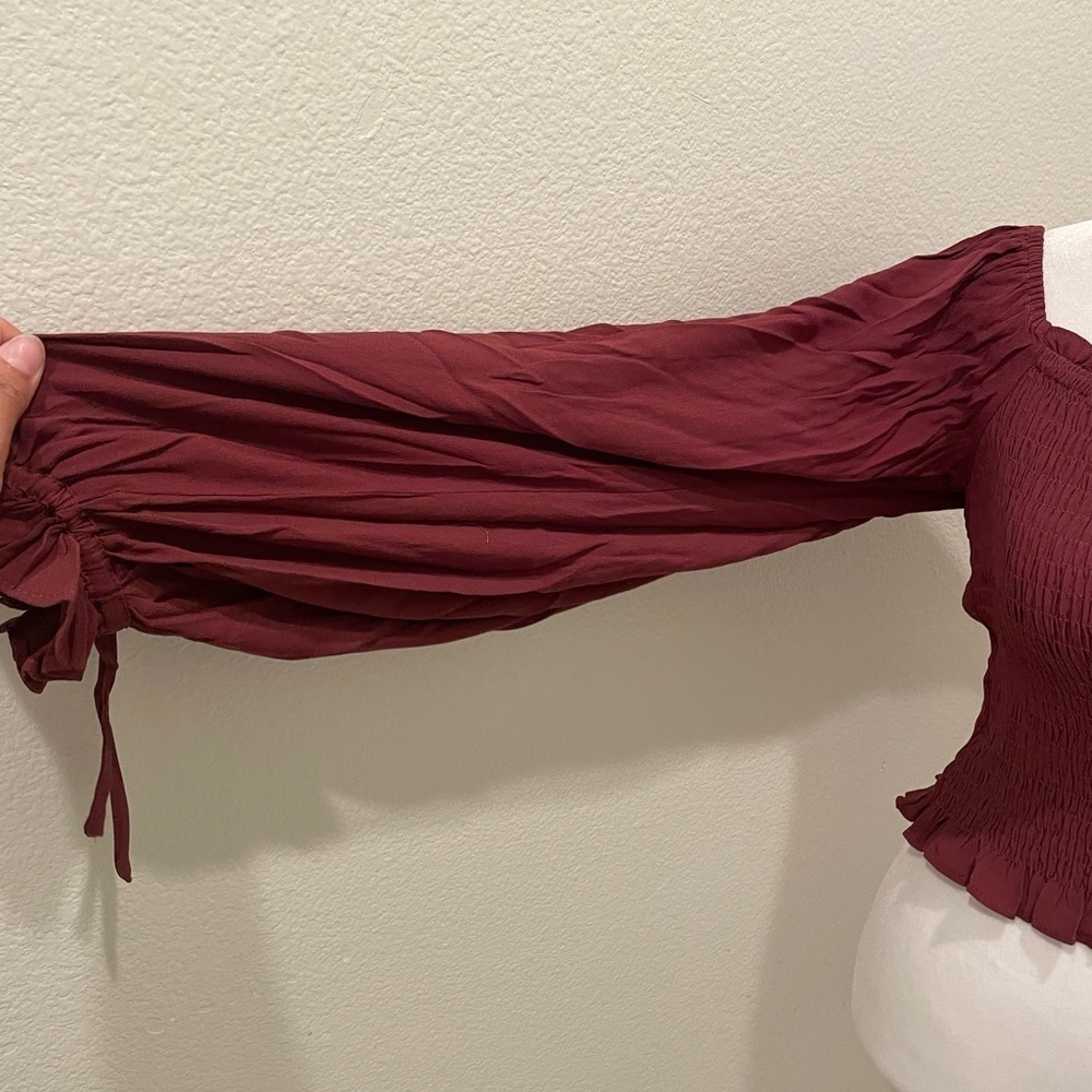 NWT Olivaceous Women’s Red / Burgundy Crop Top Off Shoulder Size L - Picture 7 of 8